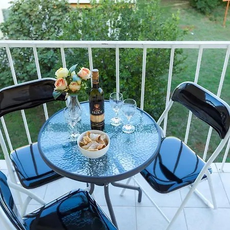 Dijana Appartement *